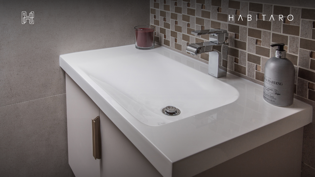 Plasmade:  Diseño a tu medida con resistencia y fácil mantenimiento.